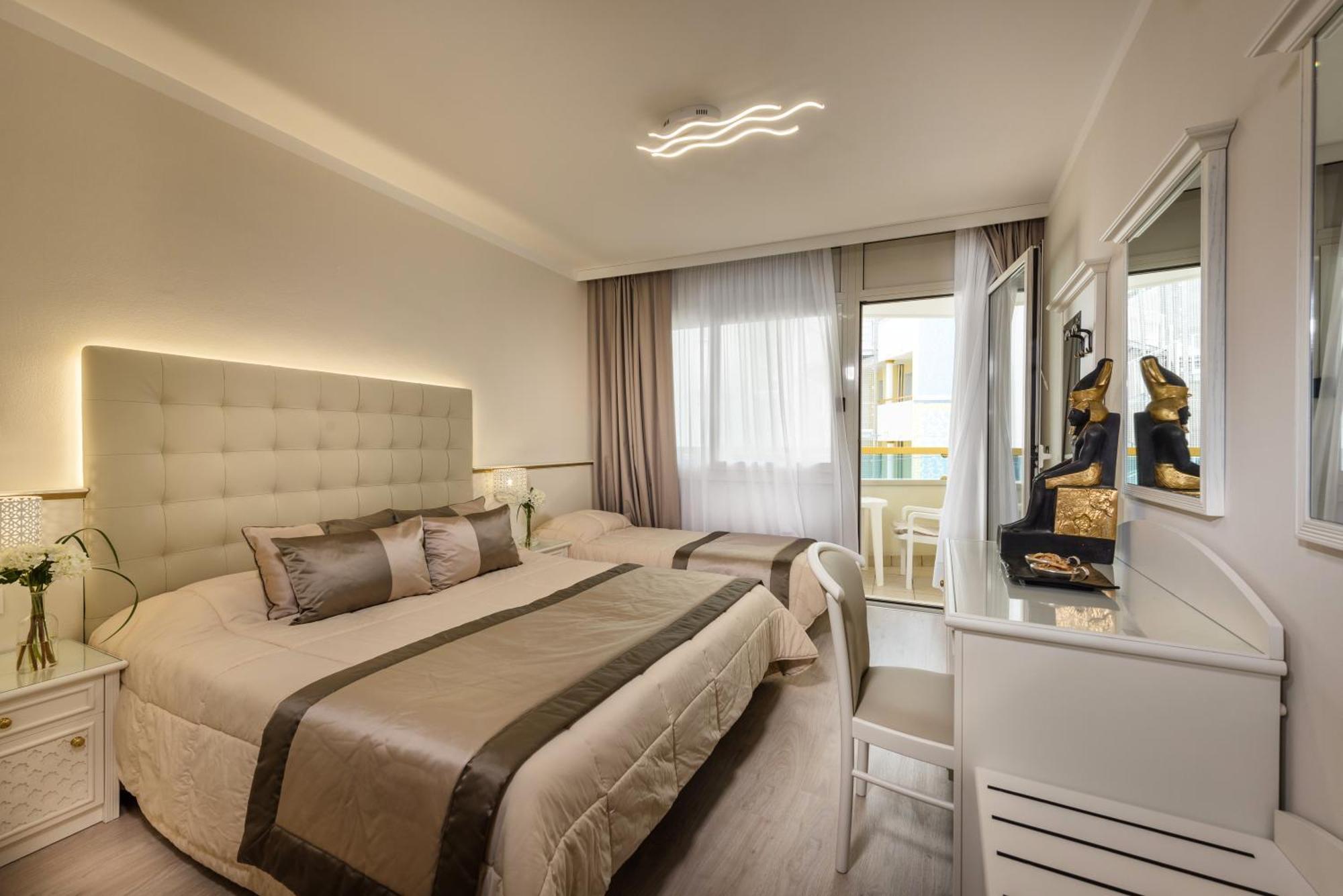 Double or Twin Room Balcony,1209734731:JPEG