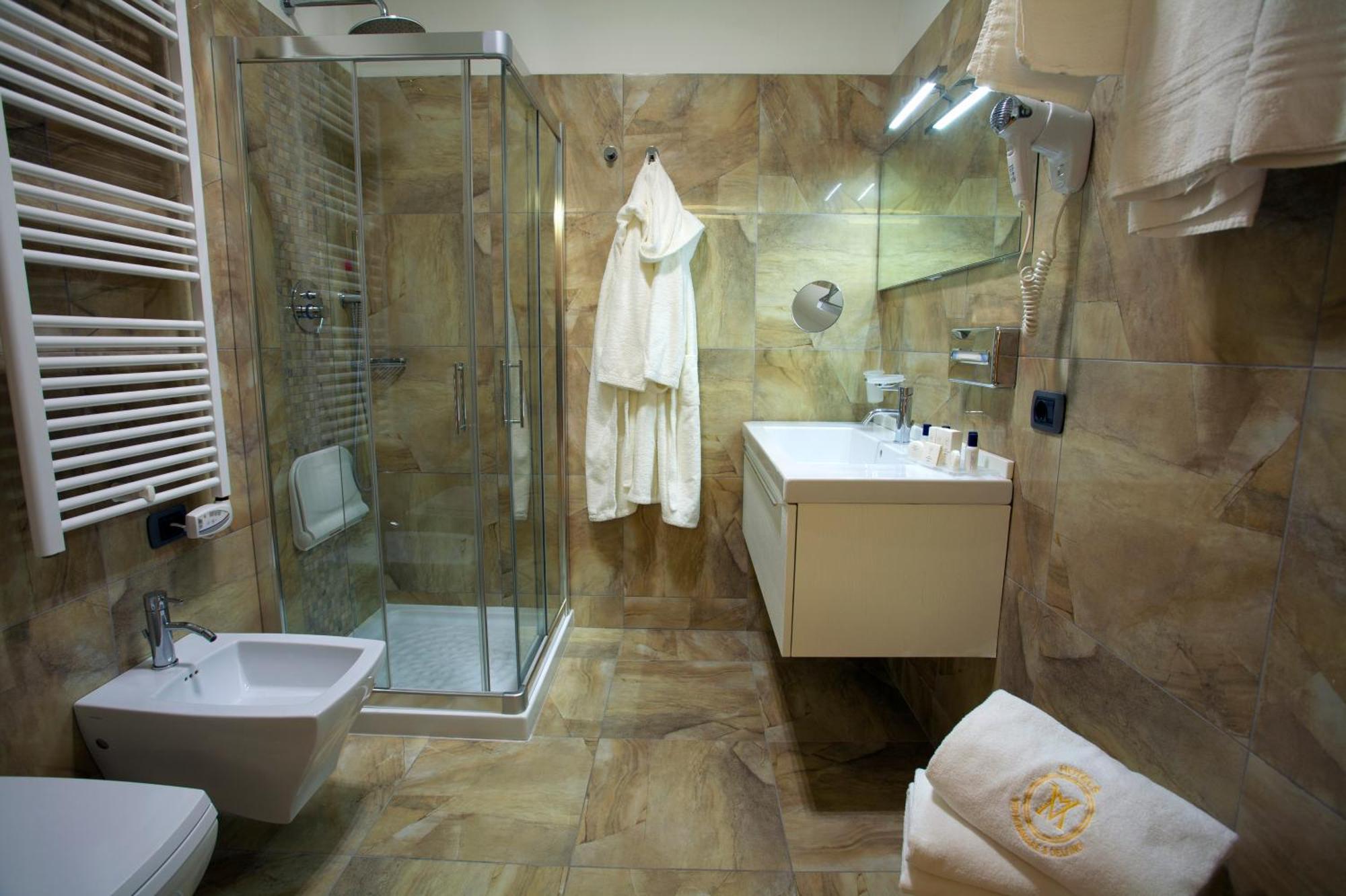 Double Room Lateral Sea View