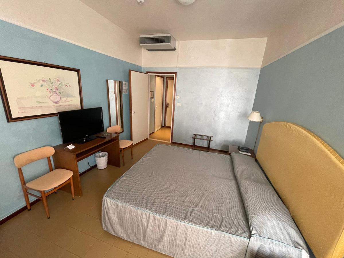 2 Zimmer mit Verbindungstür