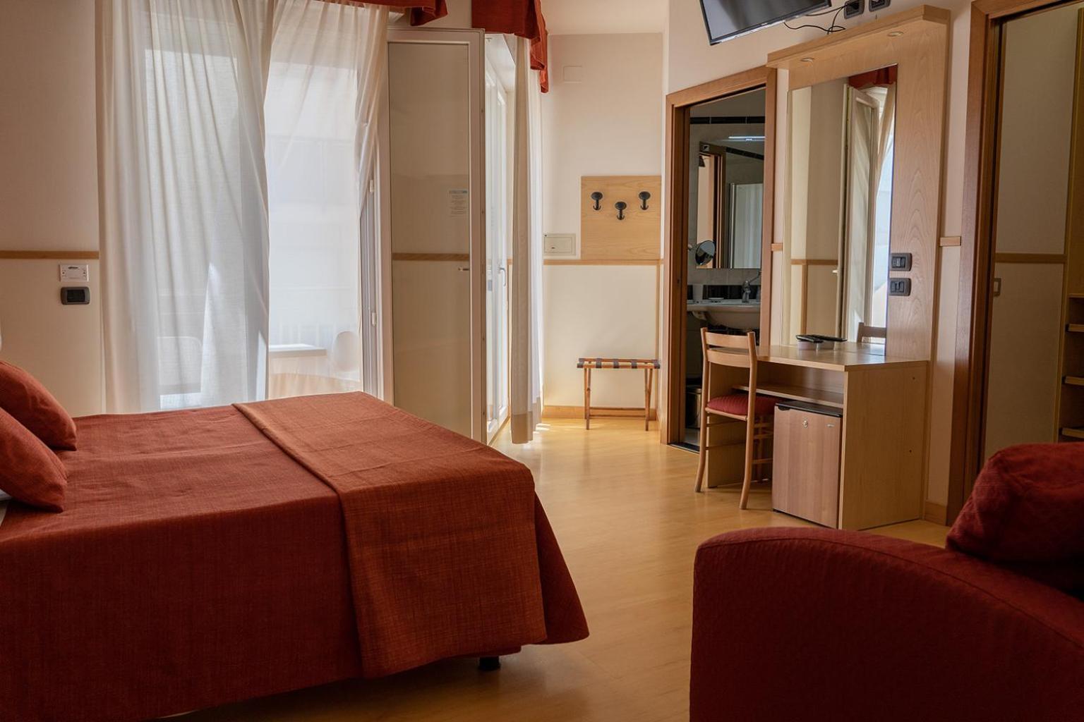Junior Suite Lateral Sea View
