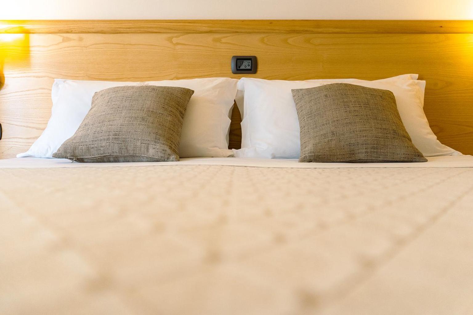 Double Room Lateral Sea View