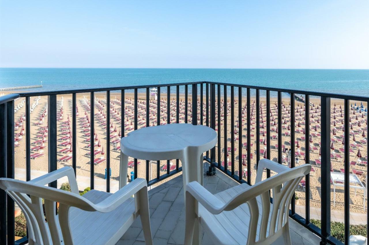 Double or Twin Room Sea View,342479875:JPEG
