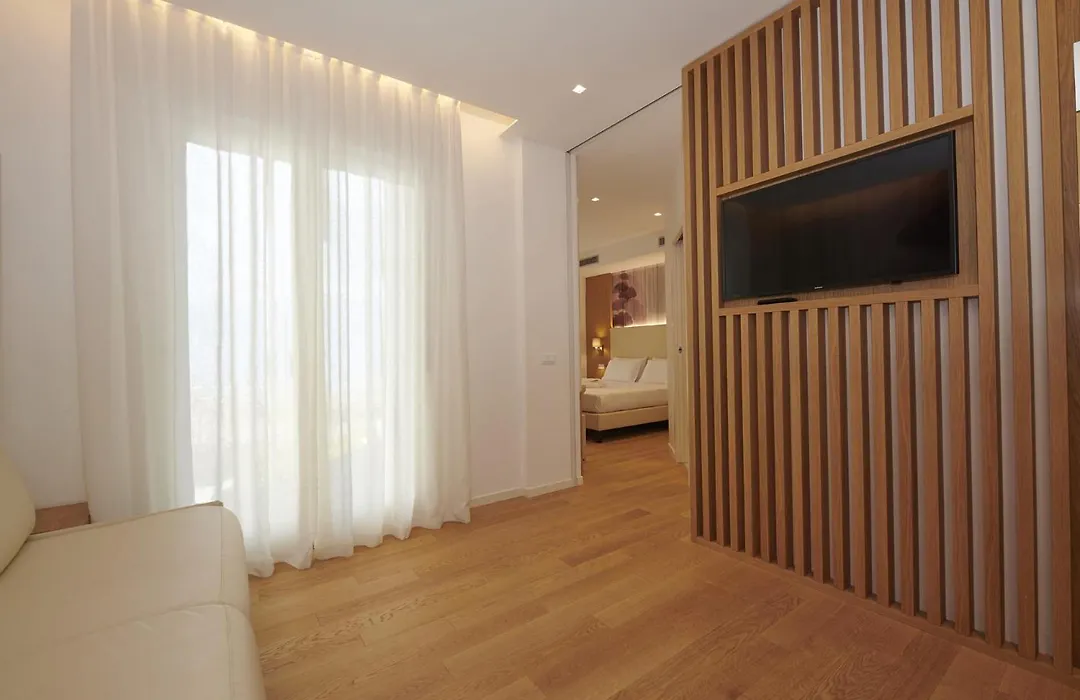 Hotel Cavalieri Palace & Suites-1