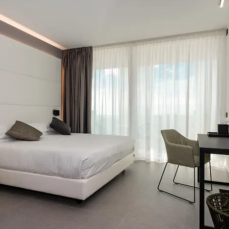 J44 Lifestyle Hotel-3